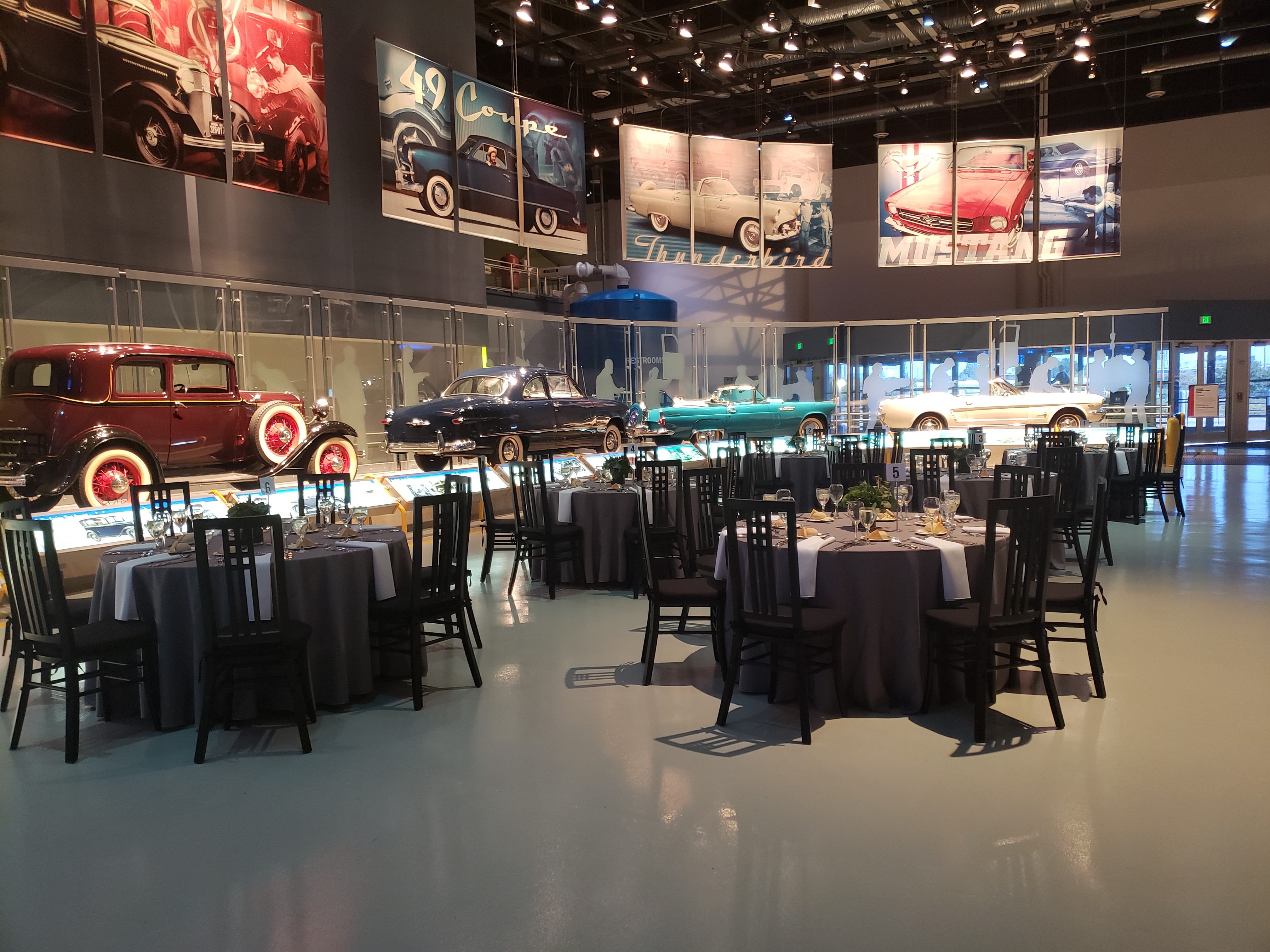 Plated Dinner in Legacy Gallery (2)